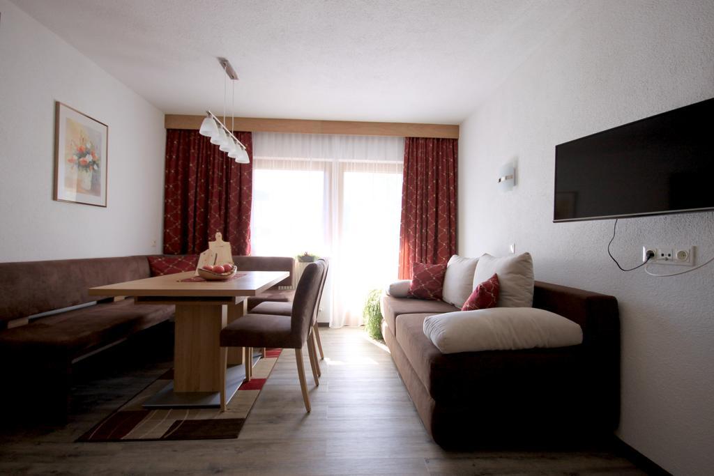 S'Huamatl Apartment Sankt Leonhard im Pitztal Bagian luar foto